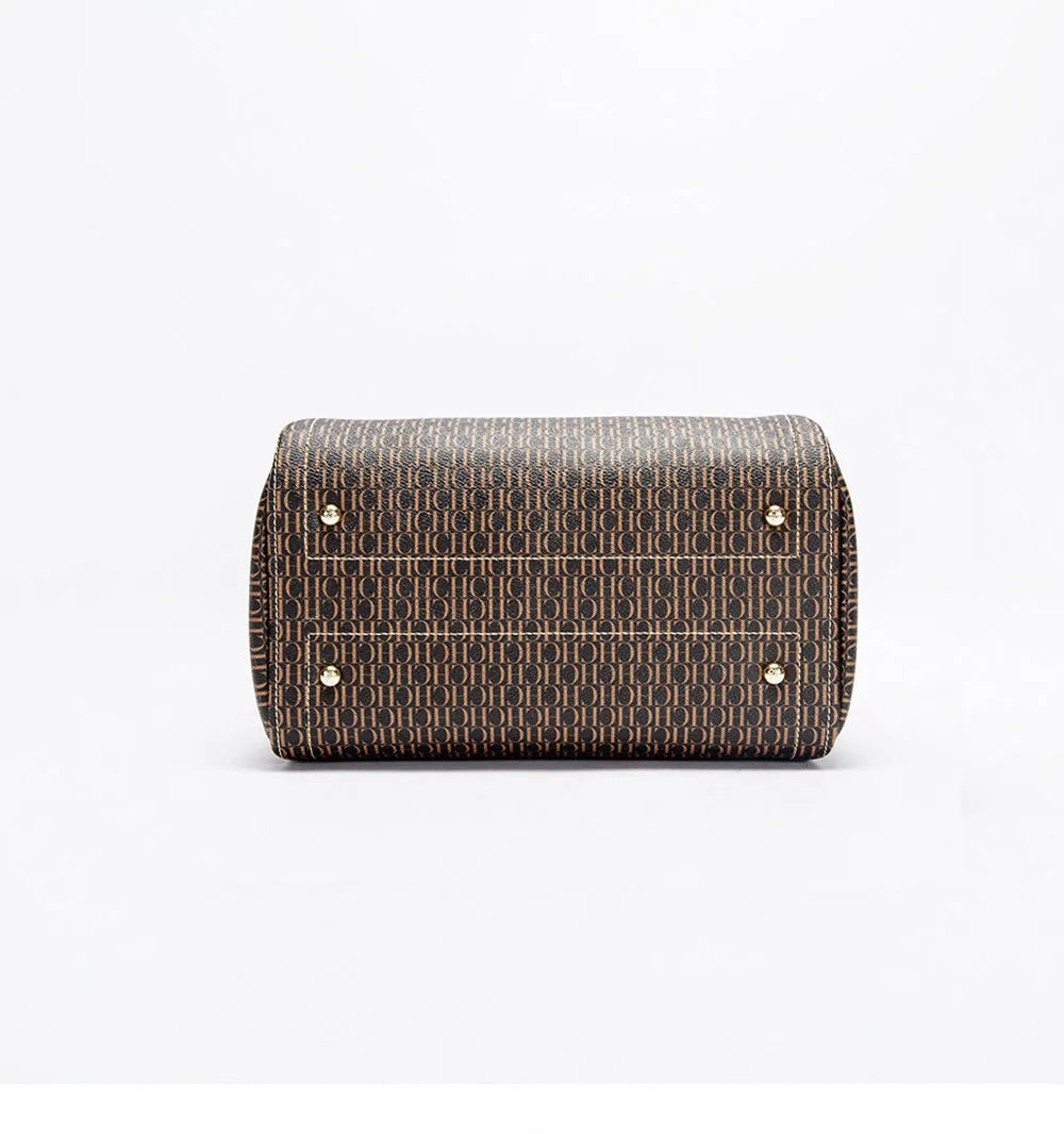 CH Ladies Bucket Bag