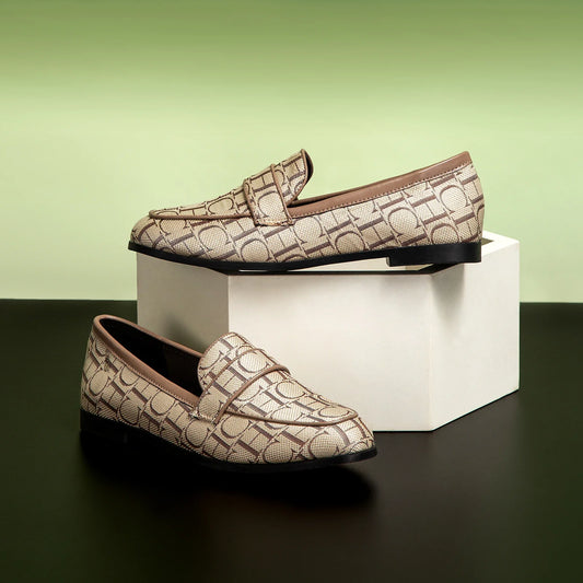 CHCH Women’s Classic Retro Loafers